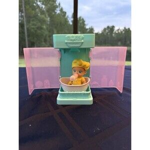 Baby Secrets Shower  Bath Time Surprise Bathtub and Yellow Chef Baby Bottle Toy